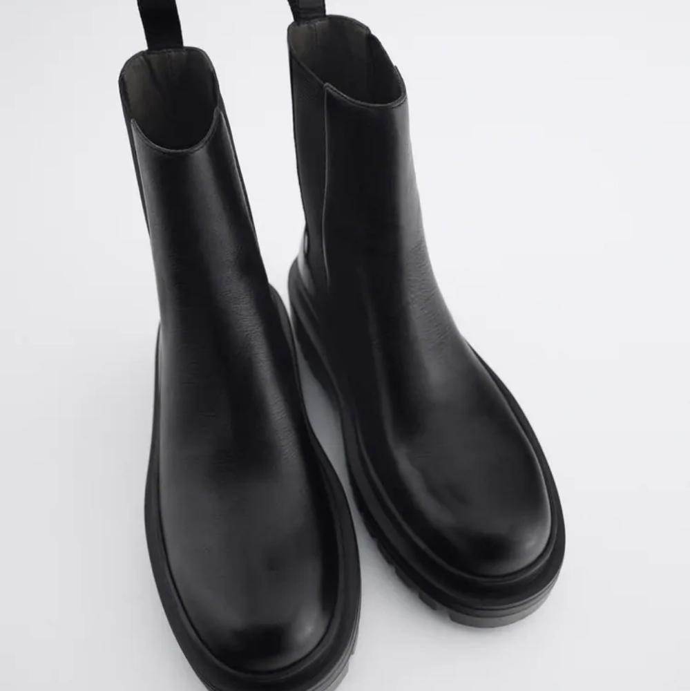 ZARA LEATHER BOOTS